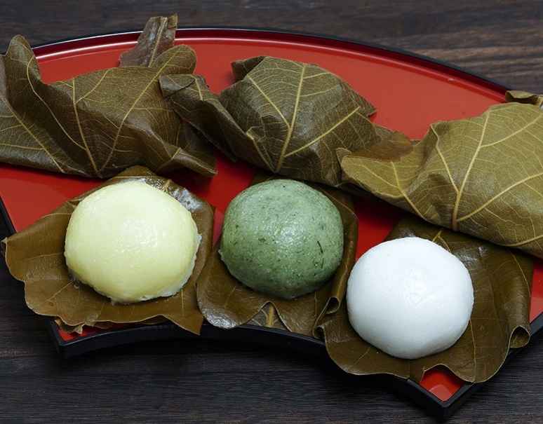 柏餅 – 塩瀬総本家