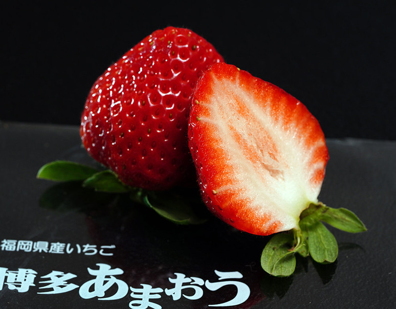 プレミアムいちご7種（6品種＋コットンベリーおまけ）』おおきみ／さくらももいちご／博多あまおう／ロイヤルクイーン／パールホワイト／古都華／コットンベリー  計約1.5kg ※冷蔵｜美味お取り寄せ。dancyu